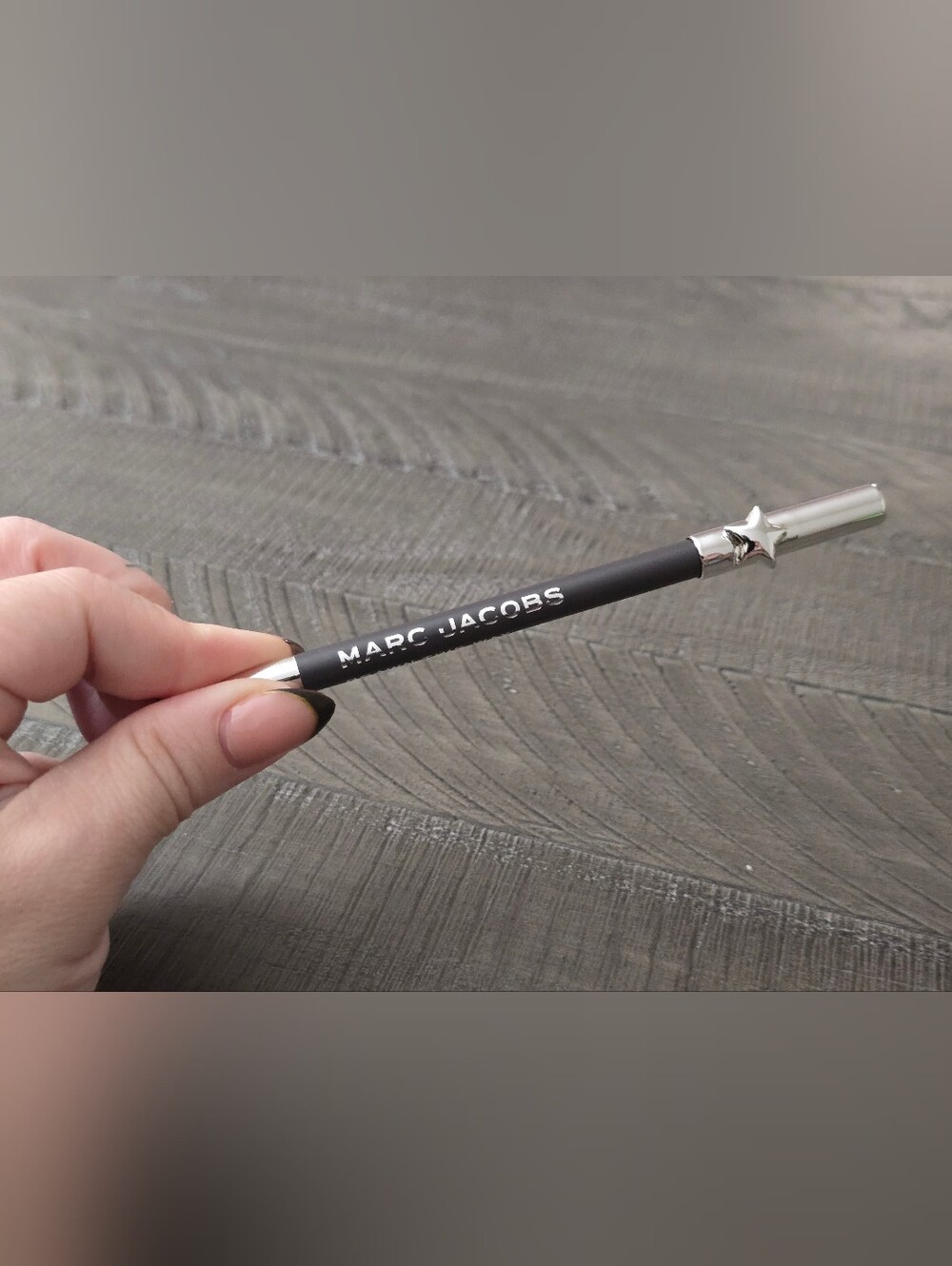 Marc Jacobs Drawn This Way Longwear Eyeliner Pencil - Black - Picture 4 of 7